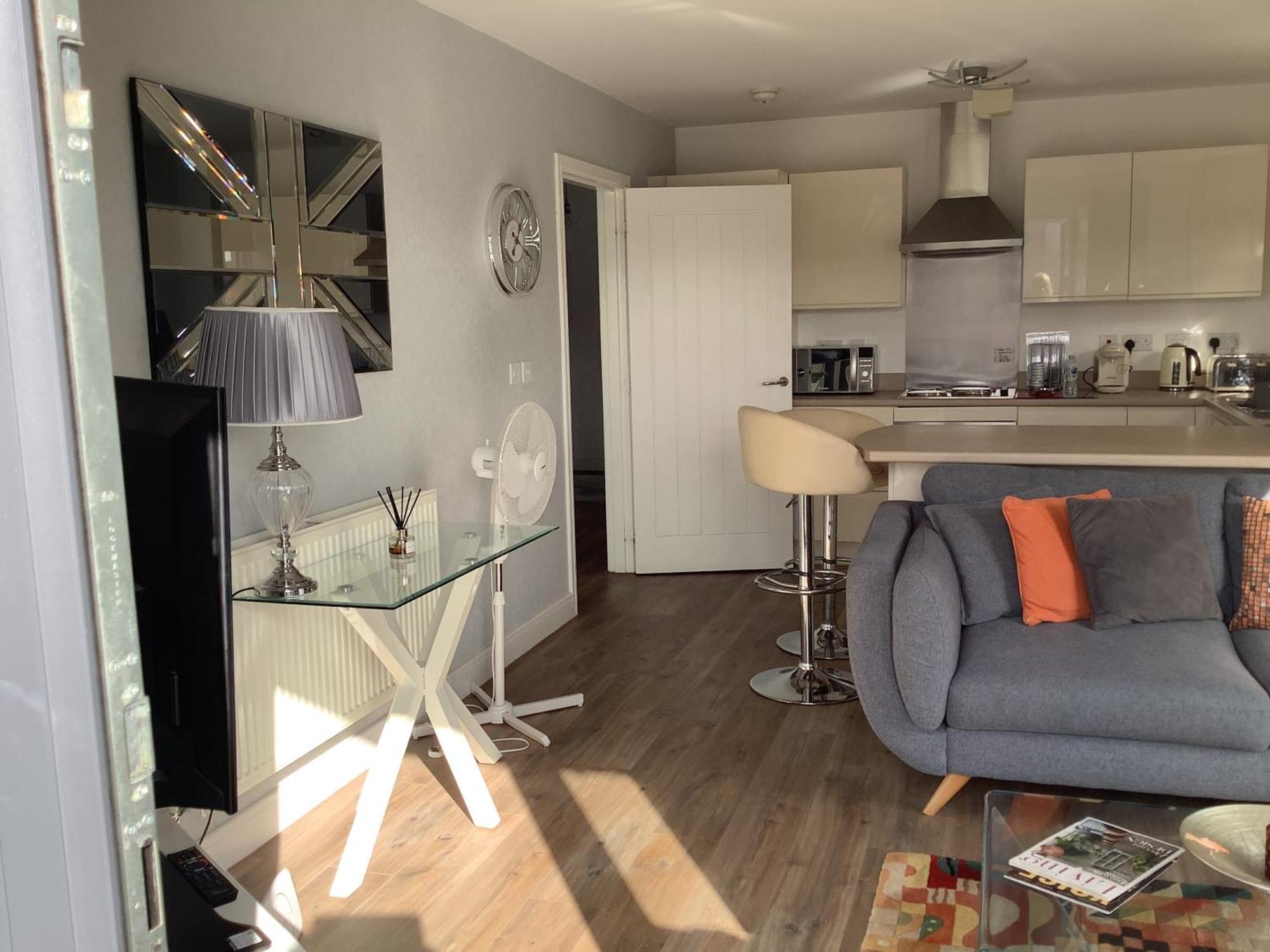 Luxury Riverside 2 Bedroomed Apartment With Balcony Newport  Eksteriør billede
