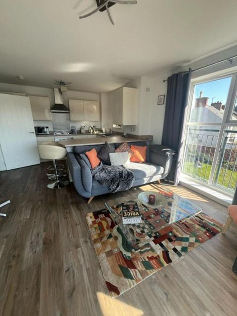 Luxury Riverside 2 Bedroomed Apartment With Balcony Newport  Eksteriør billede